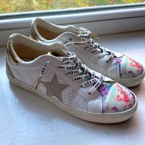 Vintage Havana brand, size 9 slip on tennis shoes